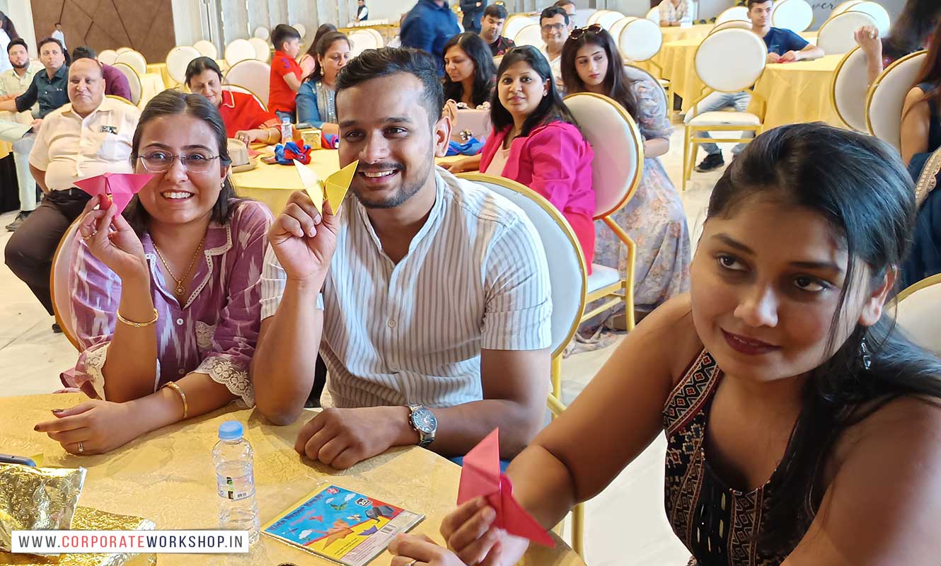 corporate workshop, drawing, painting, art & craft workshop and activities for corporate empoyees, art and craft stall in malls, fair, fun activities for corporate empolyees, kids, schools, colleges, ngo, art & craft activities for employees