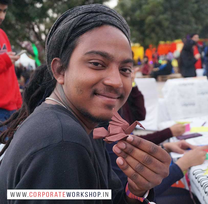 corporate workshop, drawing, painting, art & craft workshop and activities for corporate empoyees, art and craft stall in malls, fair, fun activities for corporate empolyees, kids, schools, colleges, ngo, art & craft activities for employees