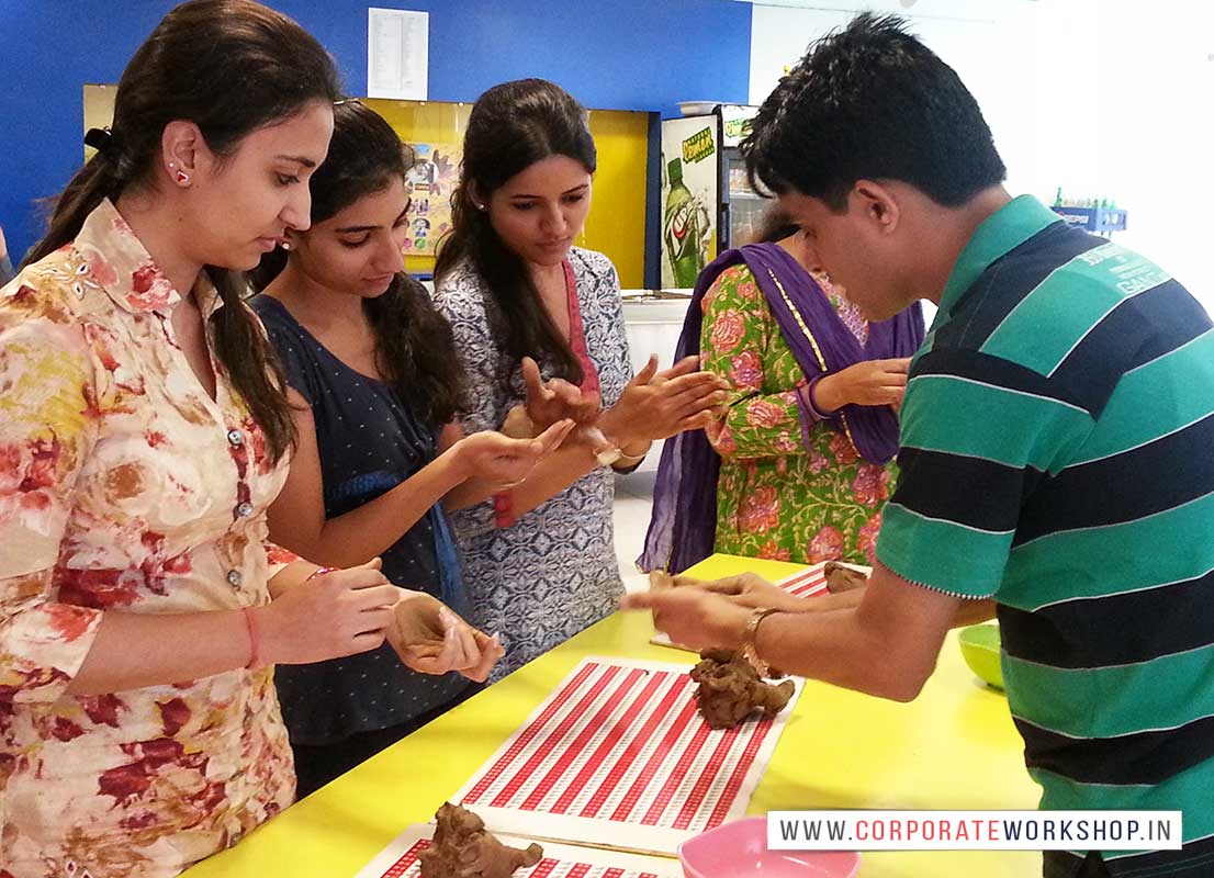 corporate workshop, drawing, painting, art & craft workshop and activities for corporate empoyees, art and craft stall in malls, fair, fun activities for corporate empolyees, kids, schools, colleges, ngo, art & craft activities for employees