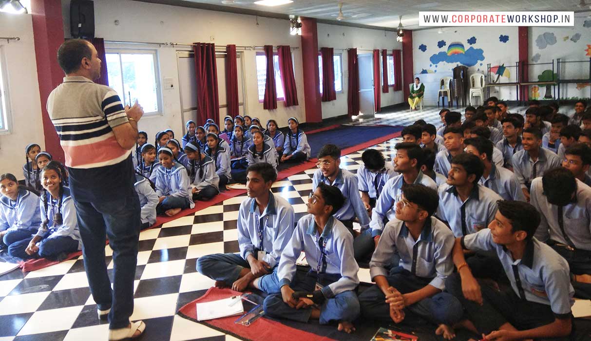 corporate workshop, drawing, painting, art & craft workshop and activities for corporate empoyees, art and craft stall in malls, fair, fun activities for corporate empolyees, kids, schools, colleges, ngo, art & craft activities for employees
