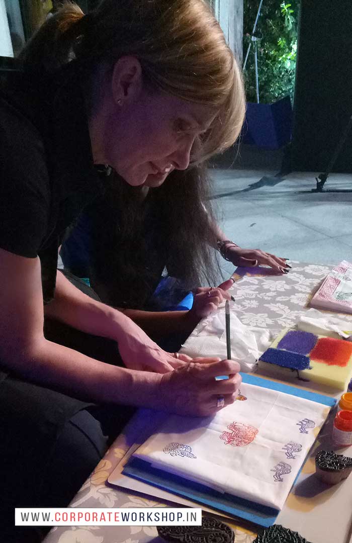 corporate workshop, drawing, painting, art & craft workshop and activities for corporate empoyees, art and craft stall in malls, fair, fun activities for corporate empolyees, kids, schools, colleges, ngo, art & craft activities for employees