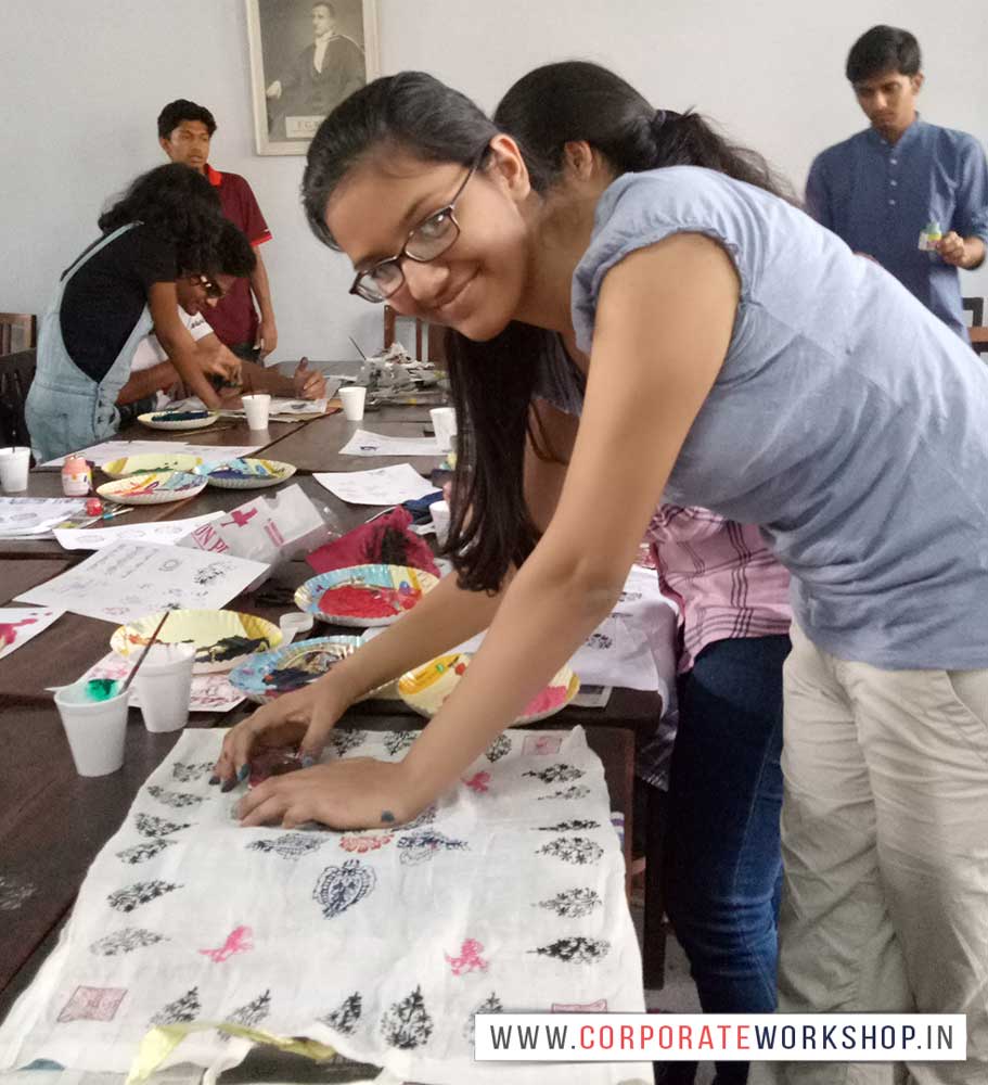 corporate workshop, drawing, painting, art & craft workshop and activities for corporate empoyees, art and craft stall in malls, fair, fun activities for corporate empolyees, kids, schools, colleges, ngo, art & craft activities for employees